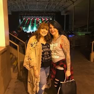 Meet your Posher, Jade